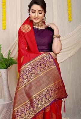 Red silk blend saree with wine zari border and circular motifs 3