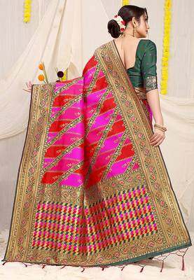 Rani pink & red patola silk blend saree with dark green zari border 2