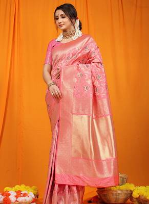 Pink banarasi silk blend saree with all-over floral jaal 1