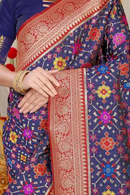 Navy blue patola silk blend zari woven saree with blouse piece 4