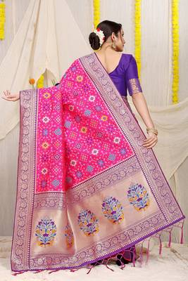 Rani pink patola silk blend zari woven saree with blouse piece 2