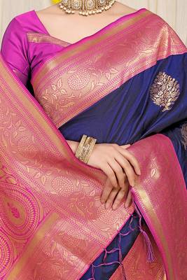 Navy blue silk blend kanjivaram saree with magenta zari border 4