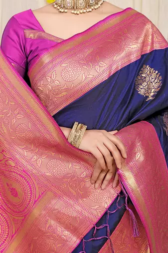 Navy blue silk blend kanjivaram saree with magenta zari border