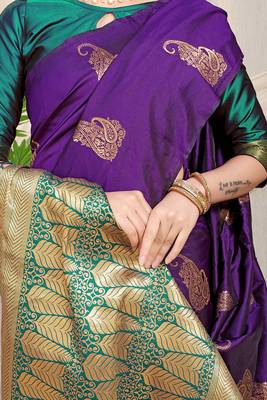 Purple silk blend saree with rich zari paisley weaving & teal contrast border 4