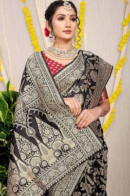 Black banarasi silk blend saree with all-over floral zari jaal work 3