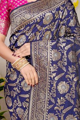 Navy blue banarasi silk blend saree with all-over floral zari jaal work 4
