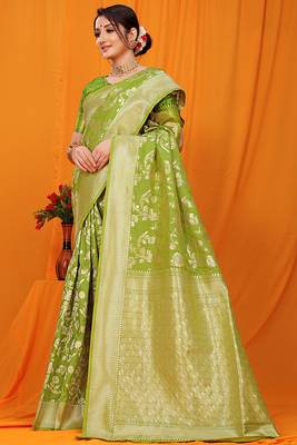 Light green banarasi silk blend saree with rich zari floral weaving 2