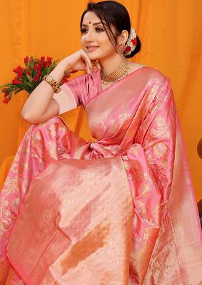 Light pink banarasi silk blend saree with rich zari floral weaving 3