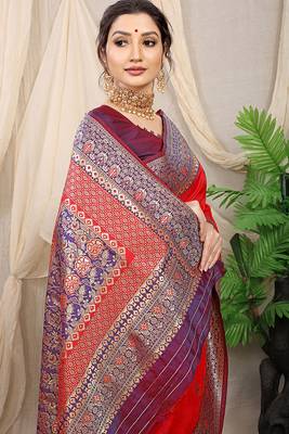 Red banarasi silk blend saree with rich zari woven border 3