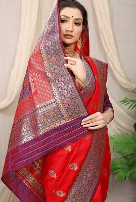 Red banarasi silk blend saree with rich zari woven border 4