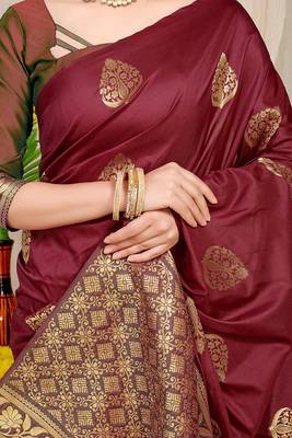 Maroon banarasi silk blend saree with  zari butta & olive green woven border 4