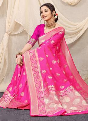 Rani pink banarasi silk blend saree with rich zari woven border 2