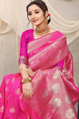 Rani pink banarasi silk blend saree with rich zari woven border 4
