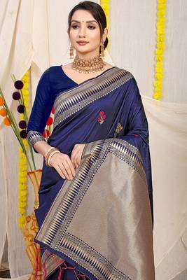 Navy blue banarasi silk blend saree with zari border & woven buti design 3