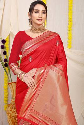Red banarasi silk blend saree with zari border & woven buti design 3