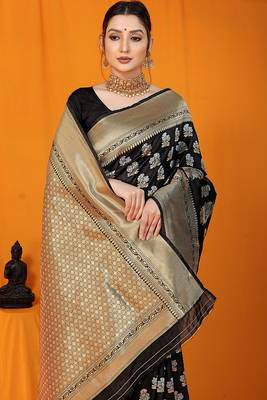 Black banarasi silk blend saree with zari floral weaving & rich pallu 3