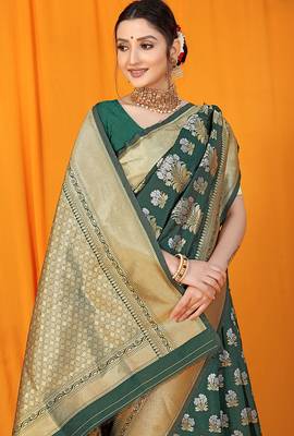 Bottle green banarasi silk blend saree with zari floral weaving & rich pallu 4