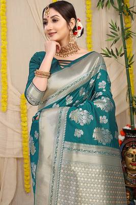 Teal banarasi silk blend saree with zari floral weaving & rich pallu 3