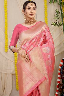 Baby pink banarasi silk blend saree with zari floral weaving & rich pallu 3