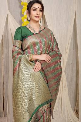 Dark green & maroon banarasi silk blend saree with zari woven geometric pattern 3