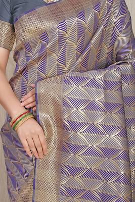 Grey & violet green banarasi silk blend saree with zari woven geometric pattern 4
