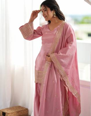 Elegant pink roman silk embroidered kurta with farshi shalwar and designer dupatta set 4
