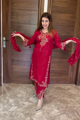 Rani Pink Embroidery And Thread Work Silk Blend Salwar Suit