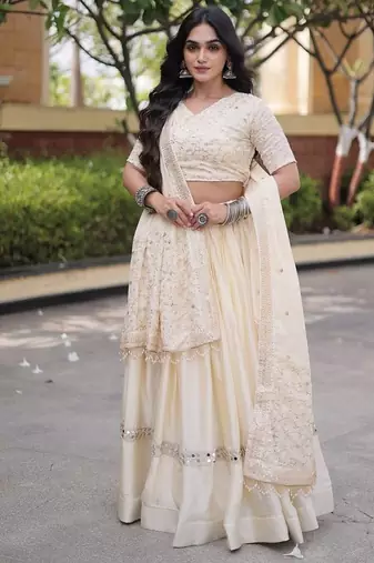 Women Embroidery Zari Sequins-work Navratri Lehenga Choli Set 