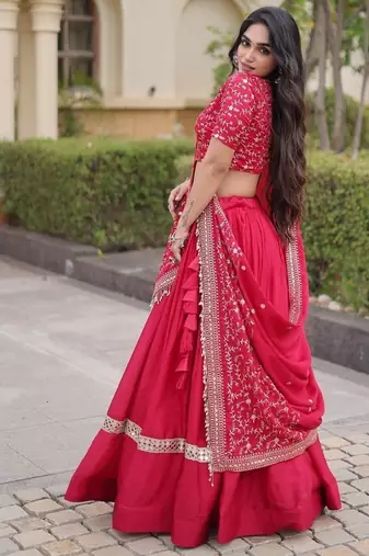 Women Embroidery Zari Sequins-work Navratri Lehenga Choli Set For Women