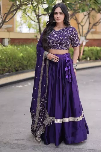 Women Embroidery Zari Sequins-work Navratri Lehenga Choli Set For Women