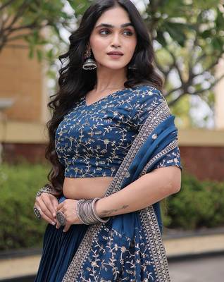 Women Embroidery Zari Sequins-work Navratri Lehenga Choli Set For Women 4
