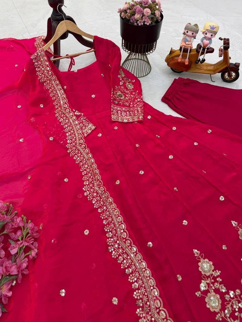 Pink fendy silk embroidered stitched kurta set