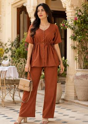  women's pink solid short sleeve top with elastic waist trousers co-ord 1