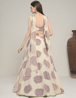 Off-White zari Work Lehenga Choli set 2