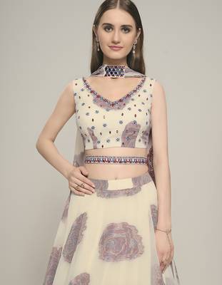 Off-White zari Work Lehenga Choli set 4