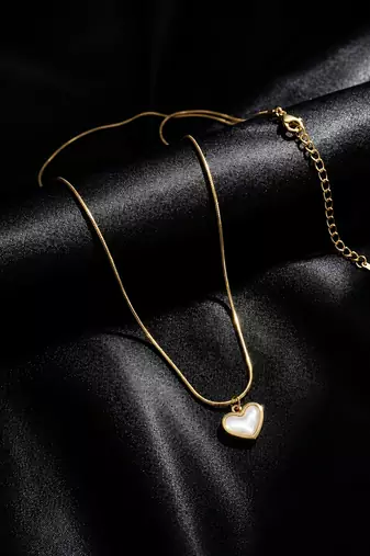 MOP Heart Pendant Anti-Tarnish Chain