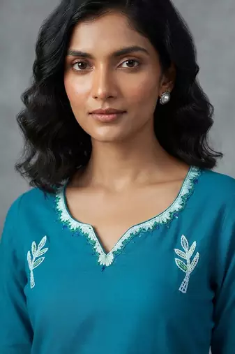 Teal embroidered scalloped short kurti