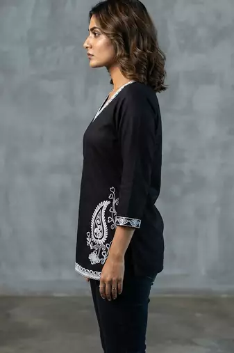 Sophisticated black and white paisley embroidered short kurti