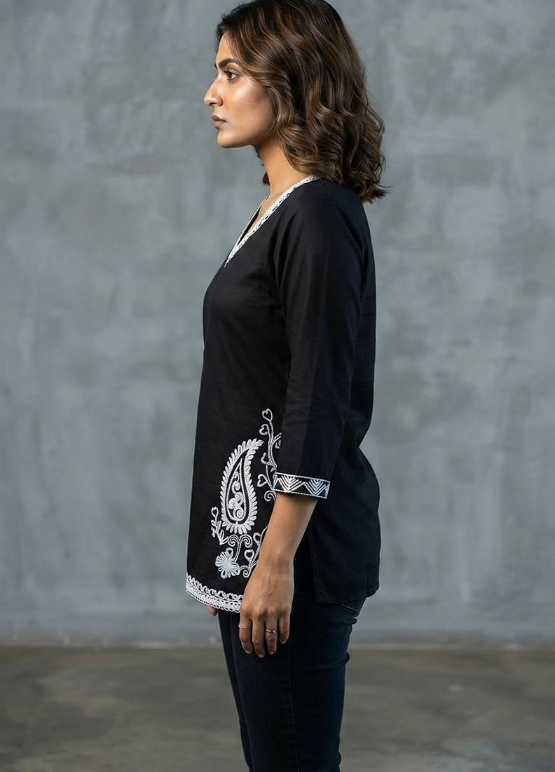 Sophisticated black and white paisley embroidered short kurti