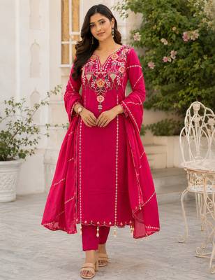 women's chanderi silk embroidered straight kurta set with dupatta 5