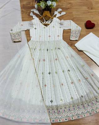 White faux blooming multi zari embroidered anarkali suit set with pant & dupatta 5