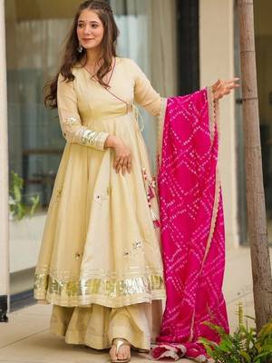 Women Gotta Patti Anarkali Kurta 2