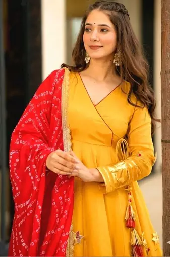 Women Embellished Anarkali Kurta