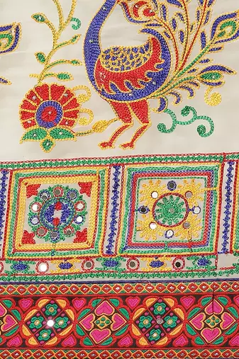 Cream-Coloured & Green Bandhani Kutchi Embroidery Pure Georgette Bandhani Saree