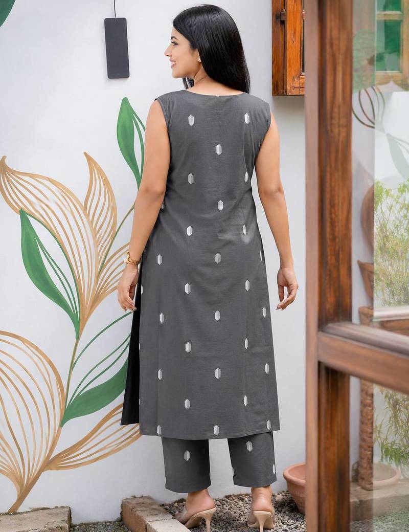 Cotton blend grey printed kurta with pant set for women