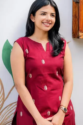 Cotton blend rose red printed kurta with pant set for women
