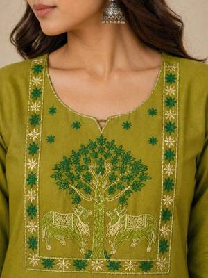 Slub cotton olive embroidered kurta with pant set for women 2