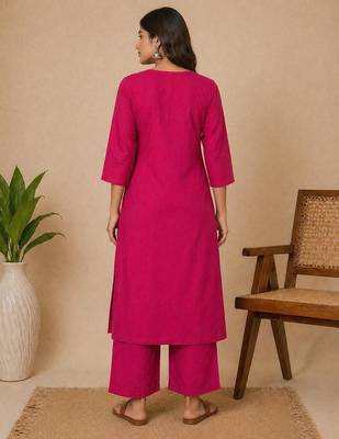 Slub cotton pink embroidered kurta with pant set for women 3