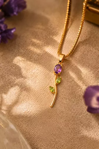 18K Gold Plated Stone Floral Pendant Necklace