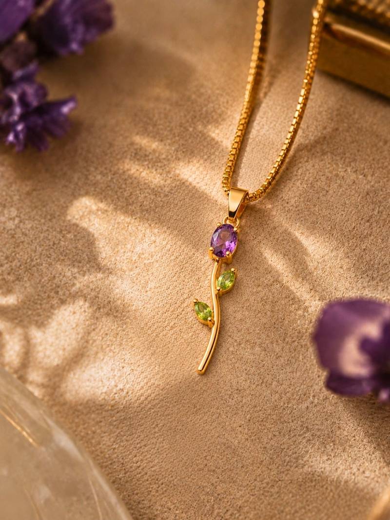 18K Gold Plated Stone Floral Pendant Necklace